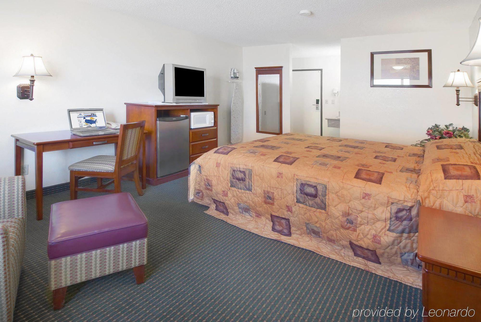 Americas Best Value Inn&Suites-East Bakersfield Habitación foto